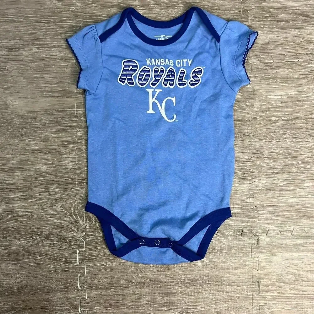 NWT Kansas City Royals Infant Size 0/3 Months 3-Piece Onesie Set‎ Multicolor